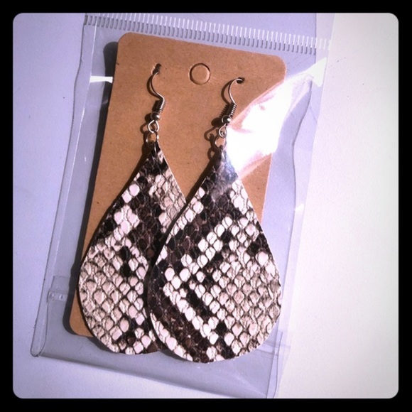 Jewelry - Snakeskin Faux Leather Earrings​